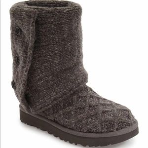Gray UGG boots (Lattice Cardy UGGpure Knit Boot)